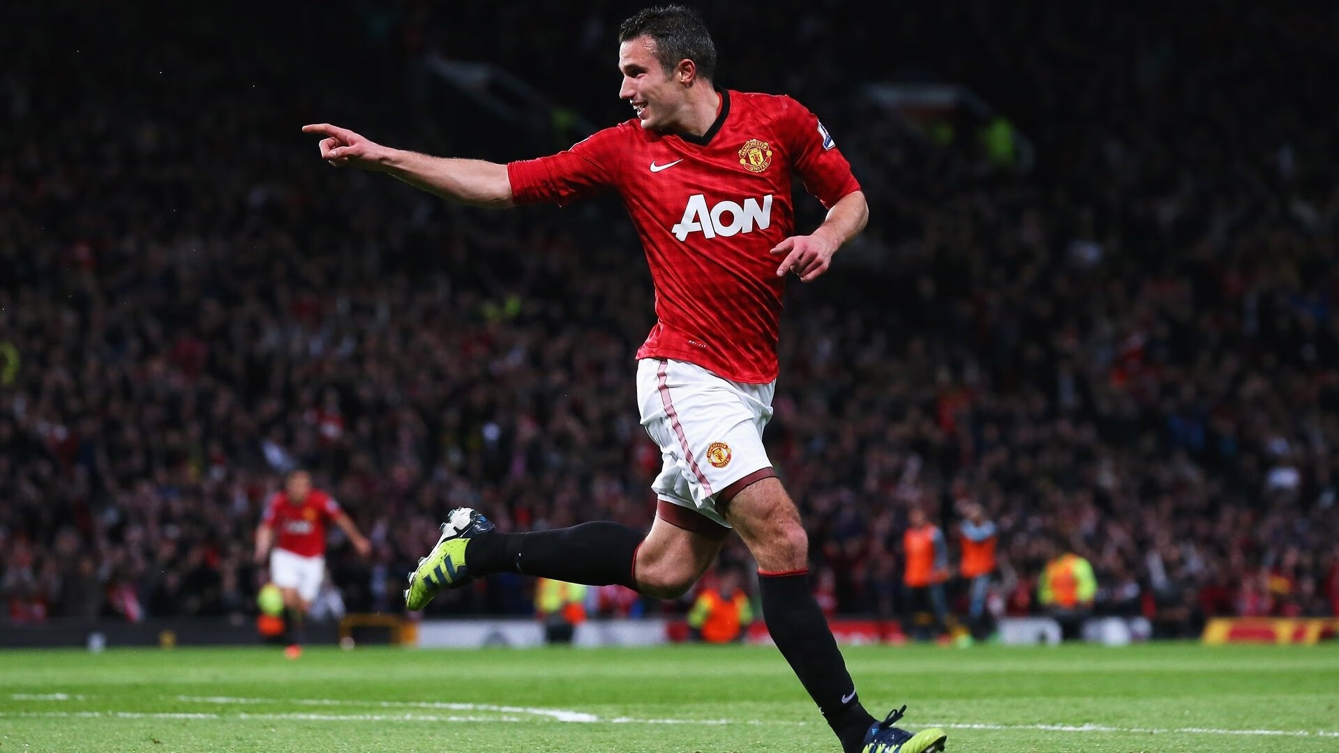 亚洲足球新秩序，几内亚正面击溃伊拉克，金玟哉统治级表现赛后评分拉满